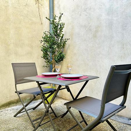 Cosy Ocre Apartment Arles Bagian luar foto