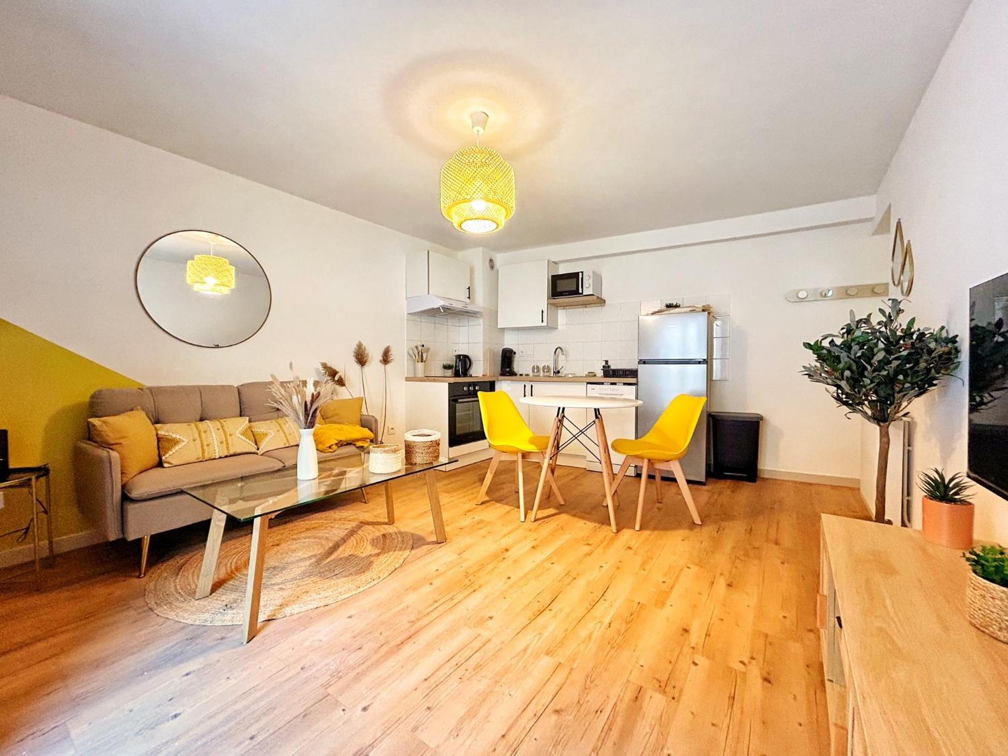 Cosy Ocre Apartment Arles Bagian luar foto