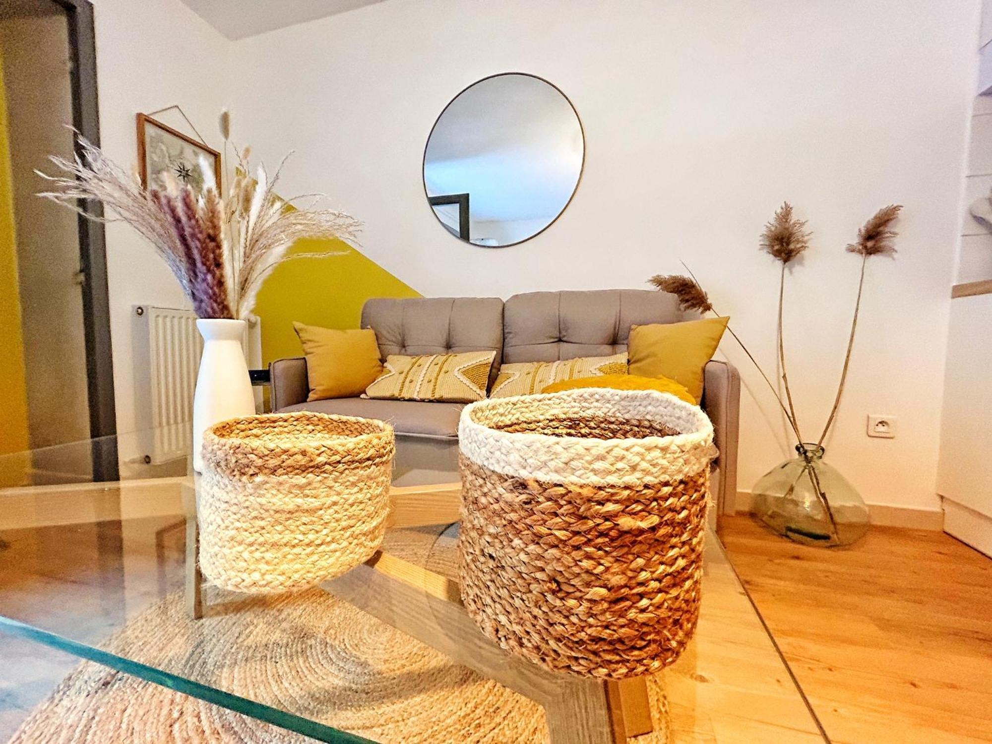 Cosy Ocre Apartment Arles Bagian luar foto