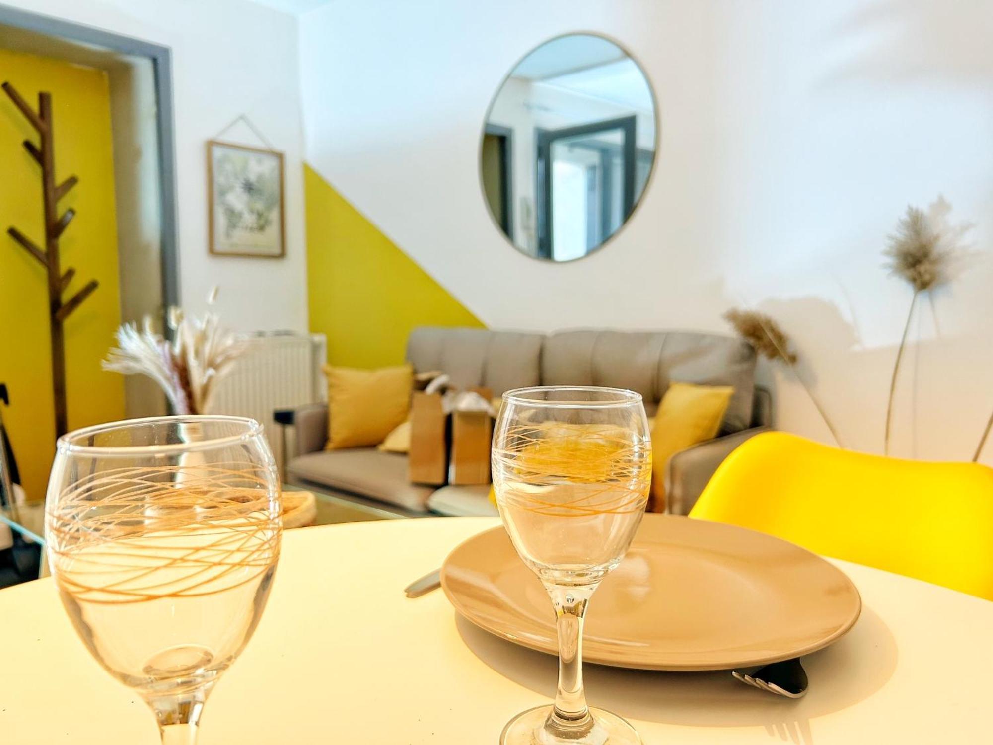 Cosy Ocre Apartment Arles Bagian luar foto